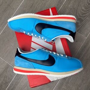 Nike Cortez 70s trainers
2 Pairs